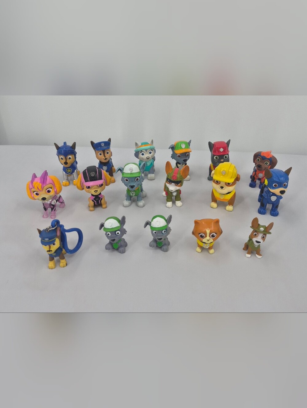 Mixed Lot of Assorted PAW PATROL Figures Toys Dogs Mighty Movie